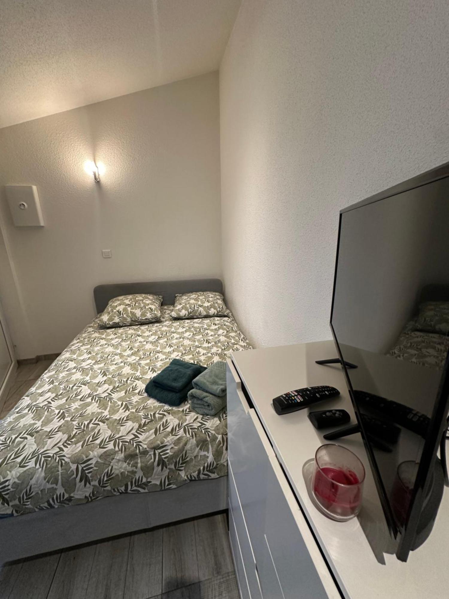 # Le 6 # Joli Petit Studio ! Centre Ville Au Calme Mülhausen Exterior foto